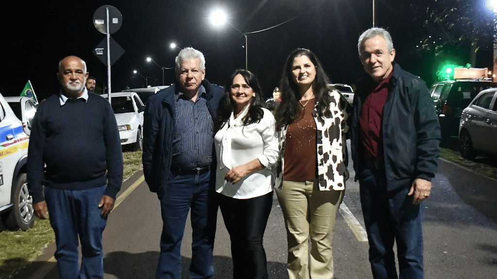 Estrada Dias recebe iluminação em LED e reforça segurança na zona rural de Umuarama
