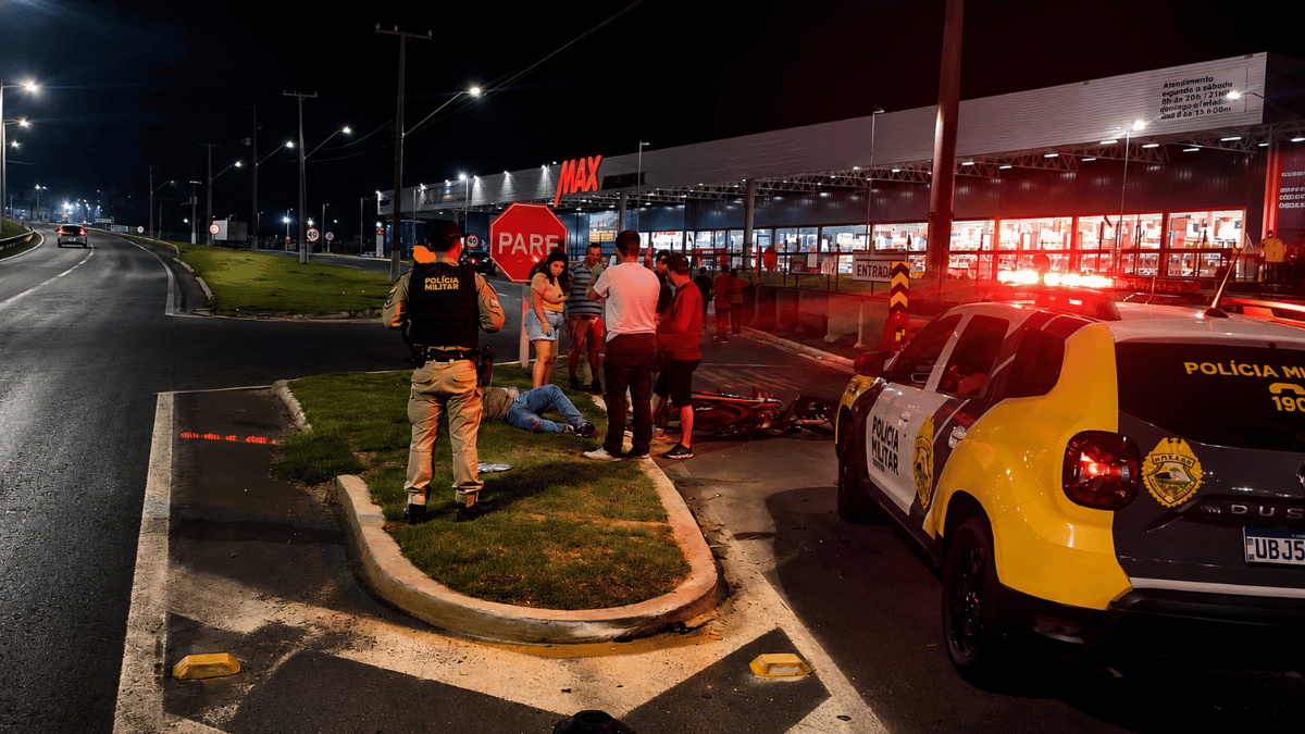 Acidente na PR-323, em Umuarama, fere motociclista