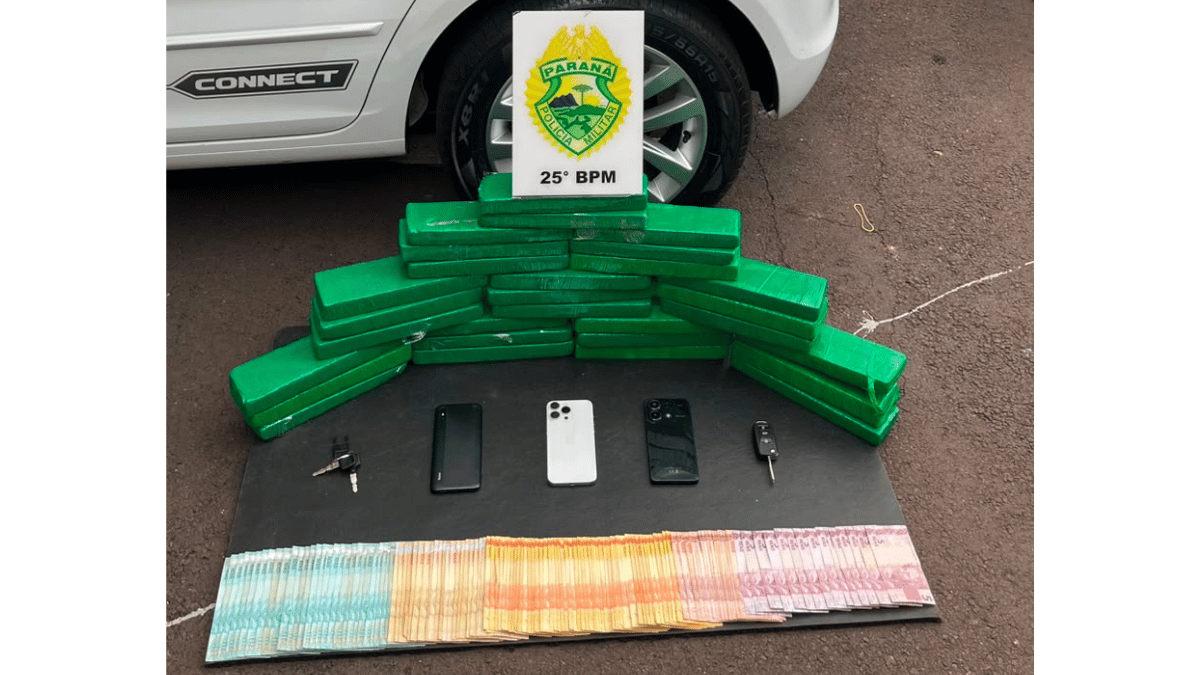 Casal é preso com 15 kg de maconha em Umuarama