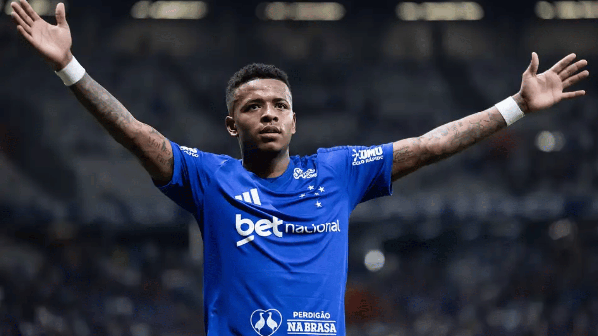 Cruzeiro vence o Flamengo de virada na 24ª rodada
