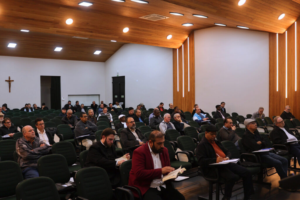 Diocese de Umuarama inicia Curso Anual do Clero