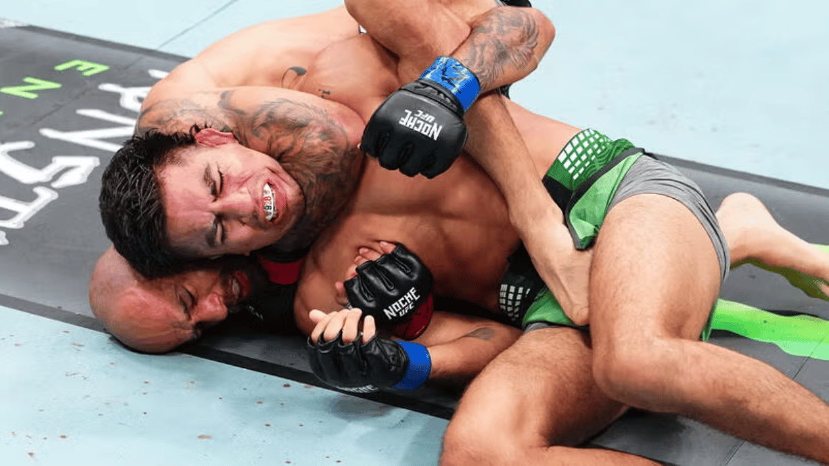 UFC: brasileiro Jean Silva vence Delgado por finalização