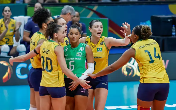 Vôlei: Brasil bate a Colômbia e segue 100% no Sul-Americano